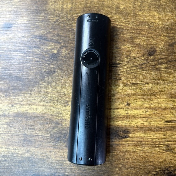 Samsung Black TV Remote - Picture 2 of 5